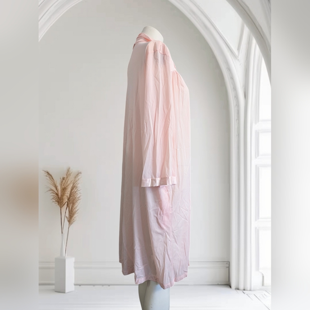 Vintage 70s-80s Vanity Fair Women's Light Pink Nylon Robe Intimates Size L - Picture 2 of 9